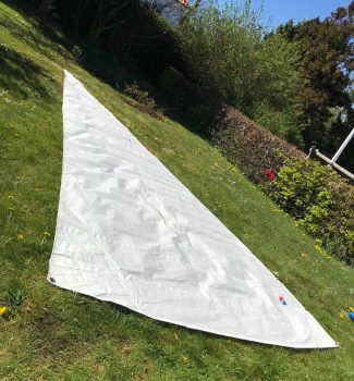 Fok til h-båd sælges!